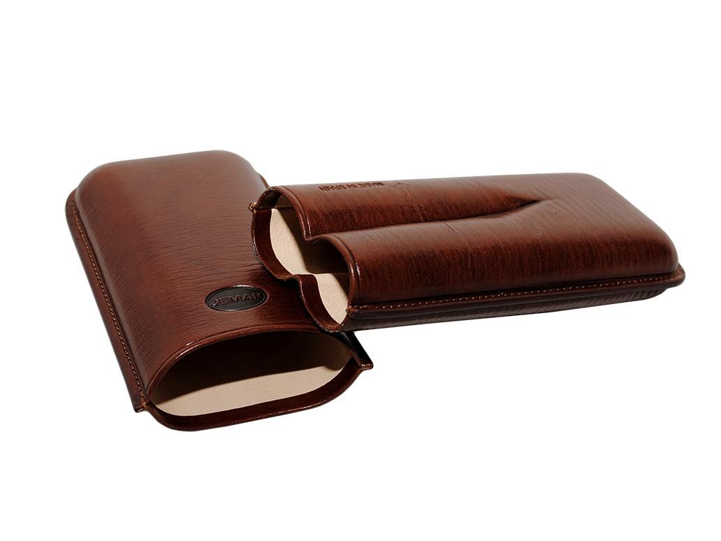 Leather cigar case for 3 cigars