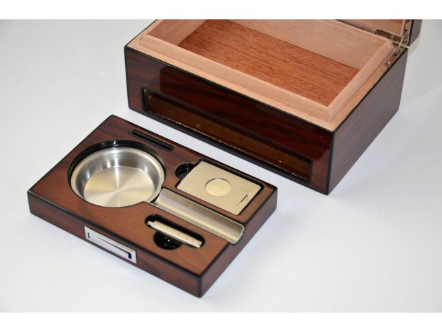 920750-humidor-brown-set-with-cutter-and-pircer-for-cigars (6).JPG