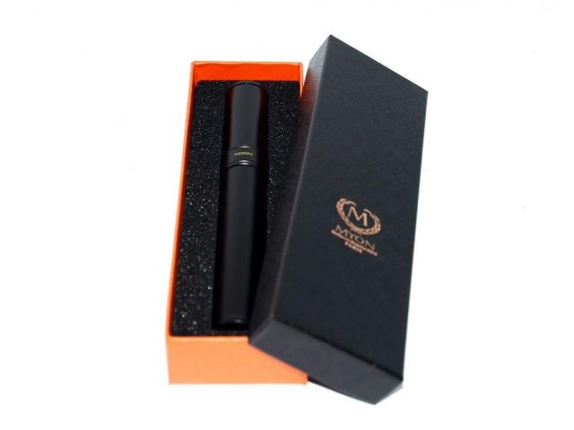 1860302 etui-na-1-cygaro-firmy-Myon-czarne-w-eleganckim-pudełku.jpg